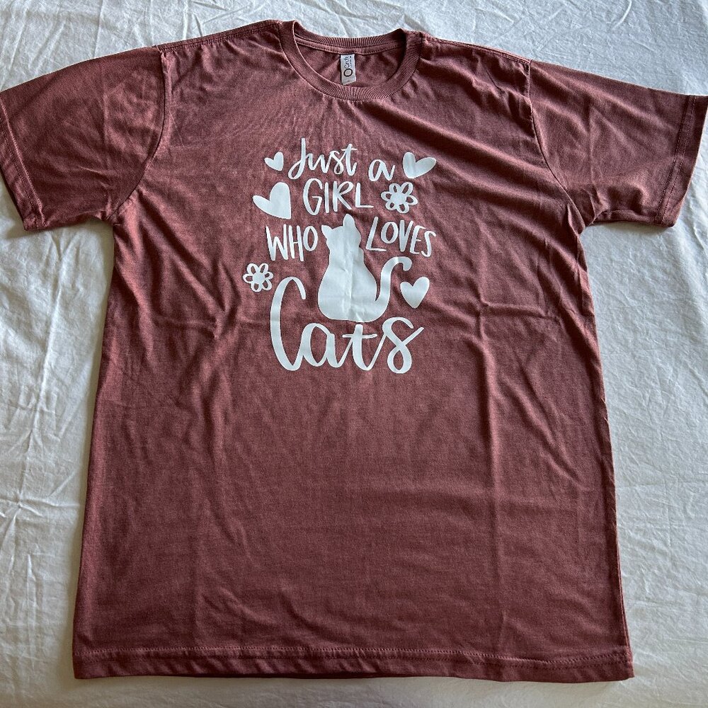 Ladies T-Shirt Short Sleeve Shirt Just A Girl Who Loves Cats Hearts Rose Pink